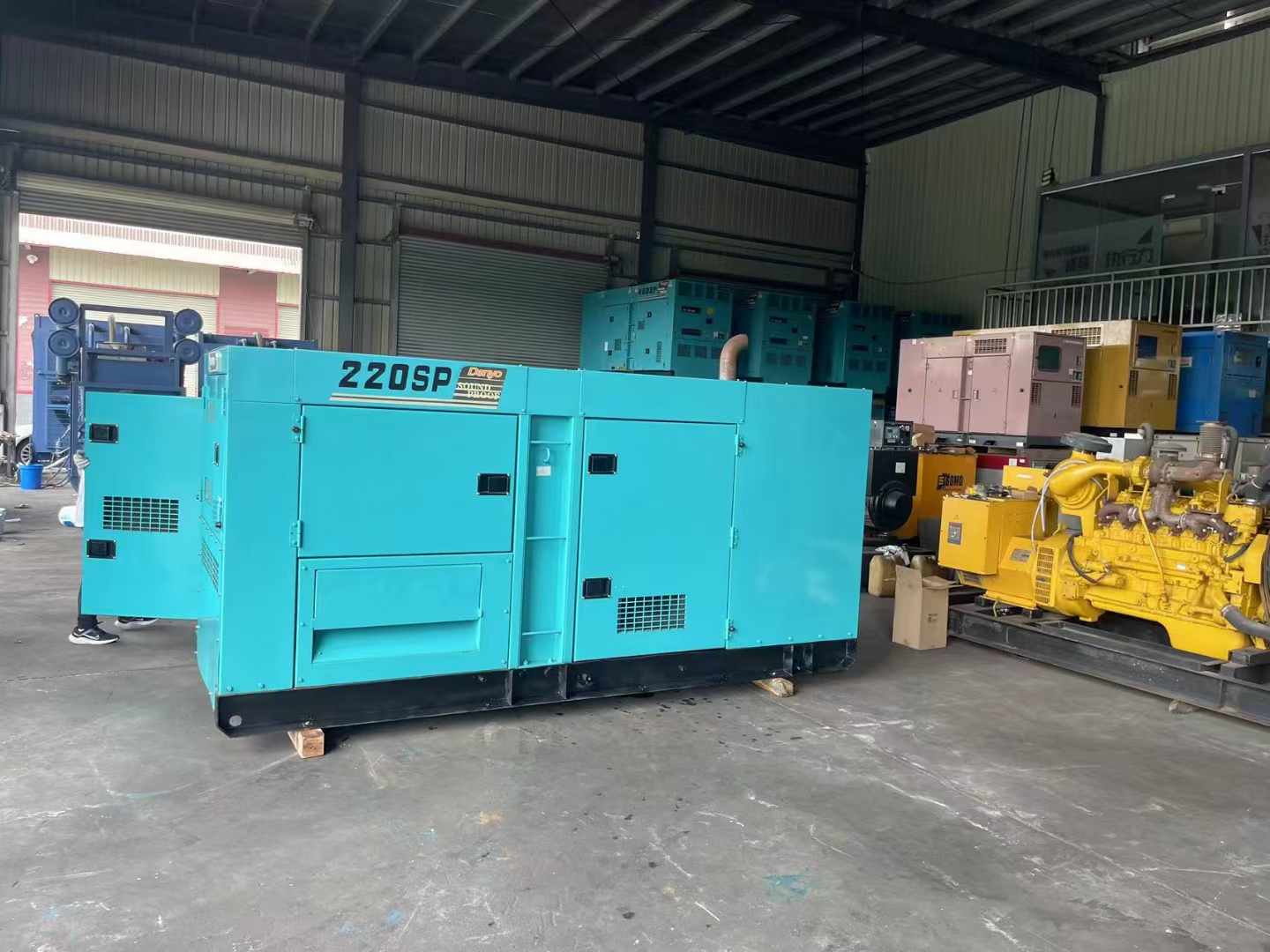 闽侯800kW 柴油发电机的输出电流波动范围是多少？
