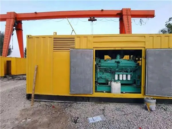 闽侯冬季低温环境下，500KW发电机组应该选择什么类型的启动电瓶？